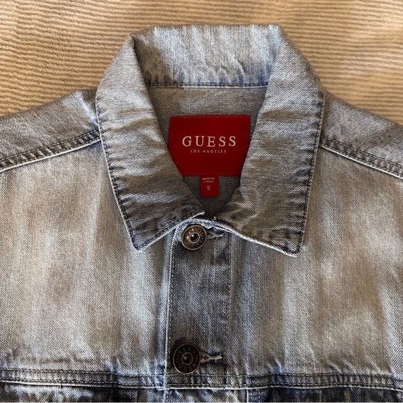 Guess Men's Classic Denim Jean Jacket Medium Wash Size Small - Picture 3 of 15
